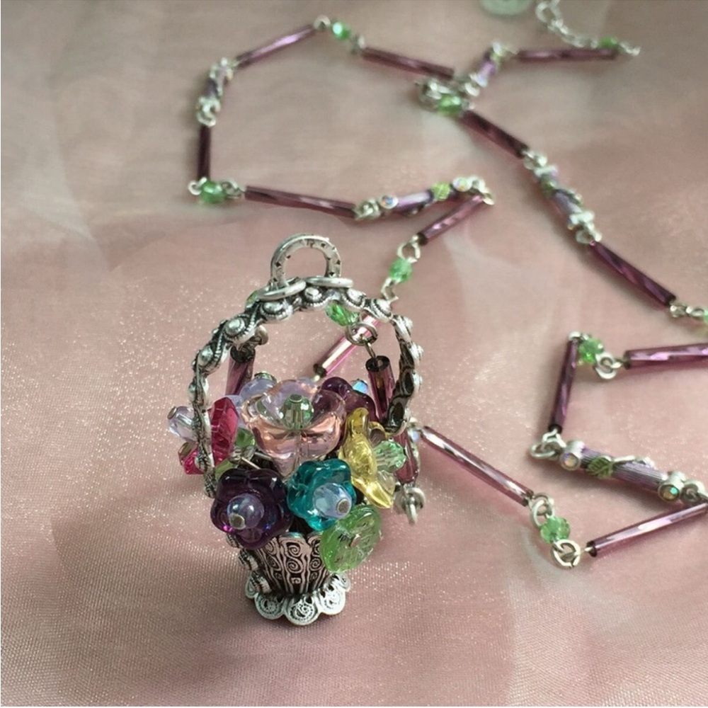 Sweet Romance Flowers Basket 40” Necklace NWT Collectors Item European Glass